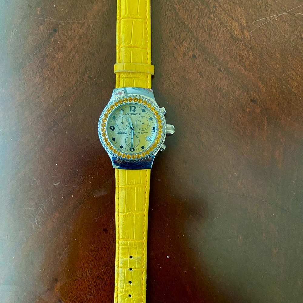 AquaSwiss D-M-9629L Wristwatch-Citrine-Mother Pearl-Leather Strap-Swiss-10 ATM